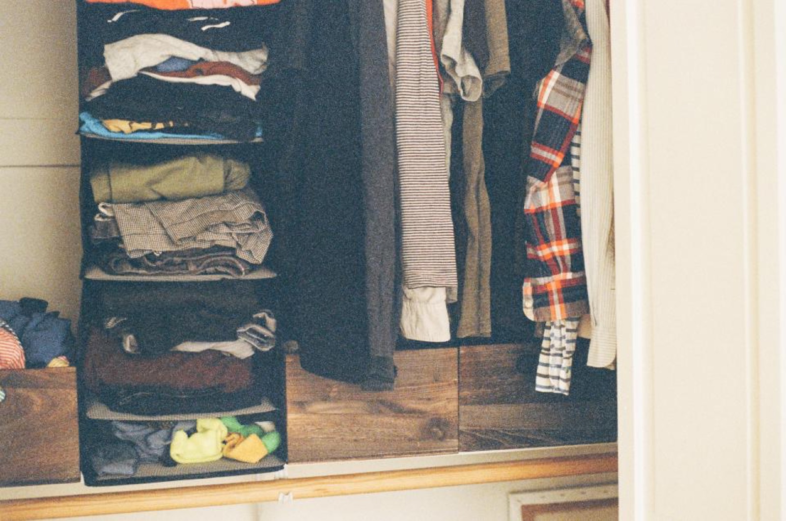 Best No Drill Storage and Organization Gadgets for Small Apartments