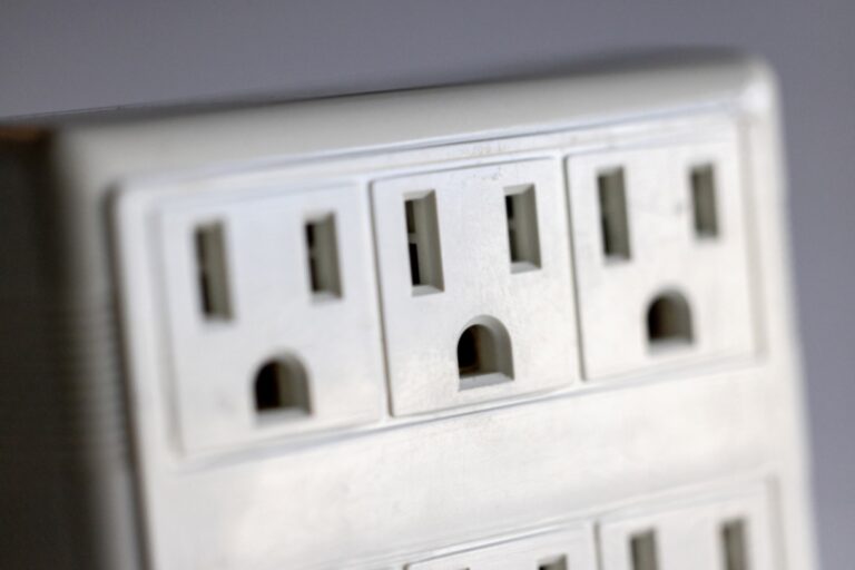 Best Smart Plugs for Renters and Small Apartments in 2026
