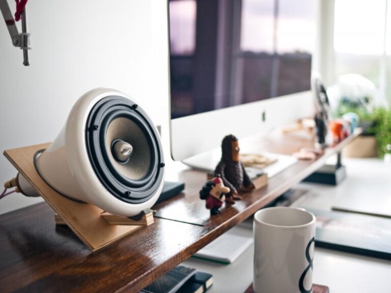 Best Portable Smart Speakers and Hubs for Small Apartments in 2026