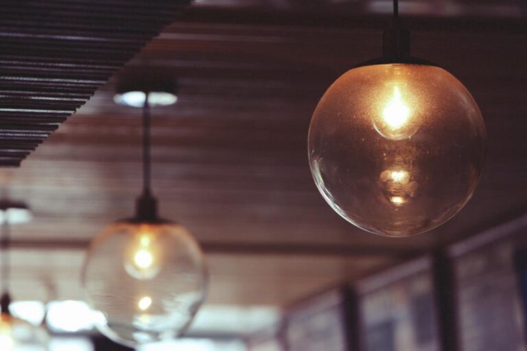Smart Bulbs vs Smart Plugs: Which Should Renters Buy First?