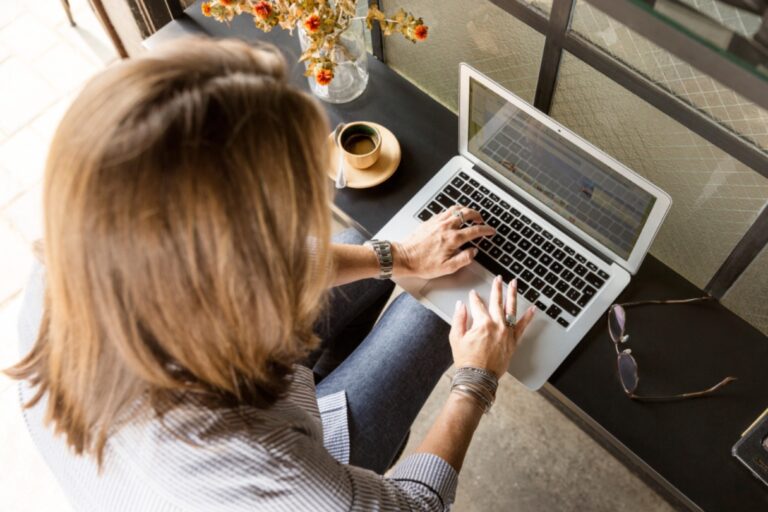 How to Write Better AI Prompts: A Beginner’s Guide
