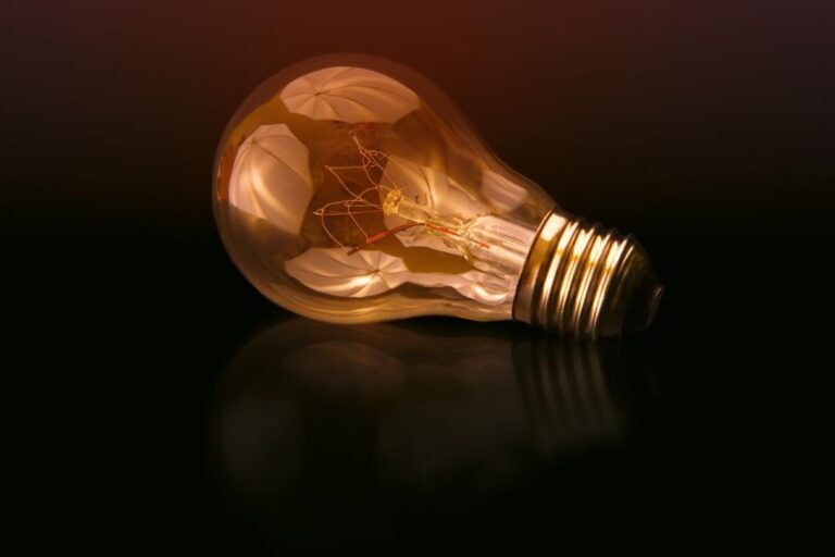 9 Ways to Lower Your Electric Bill in an Apartment