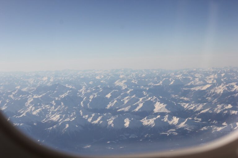 Practical Tips for Finding Cheaper Flights